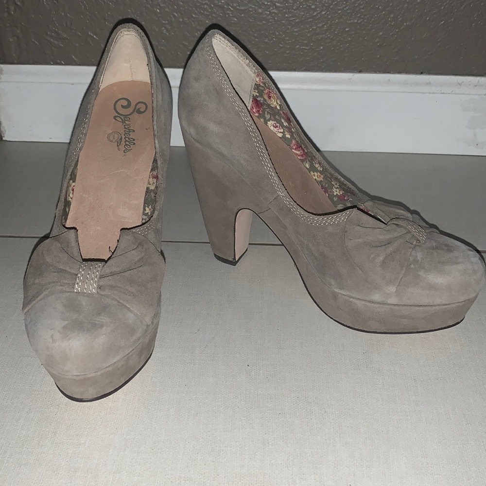 Seychelles Ampersand heels. Worn once! No marks